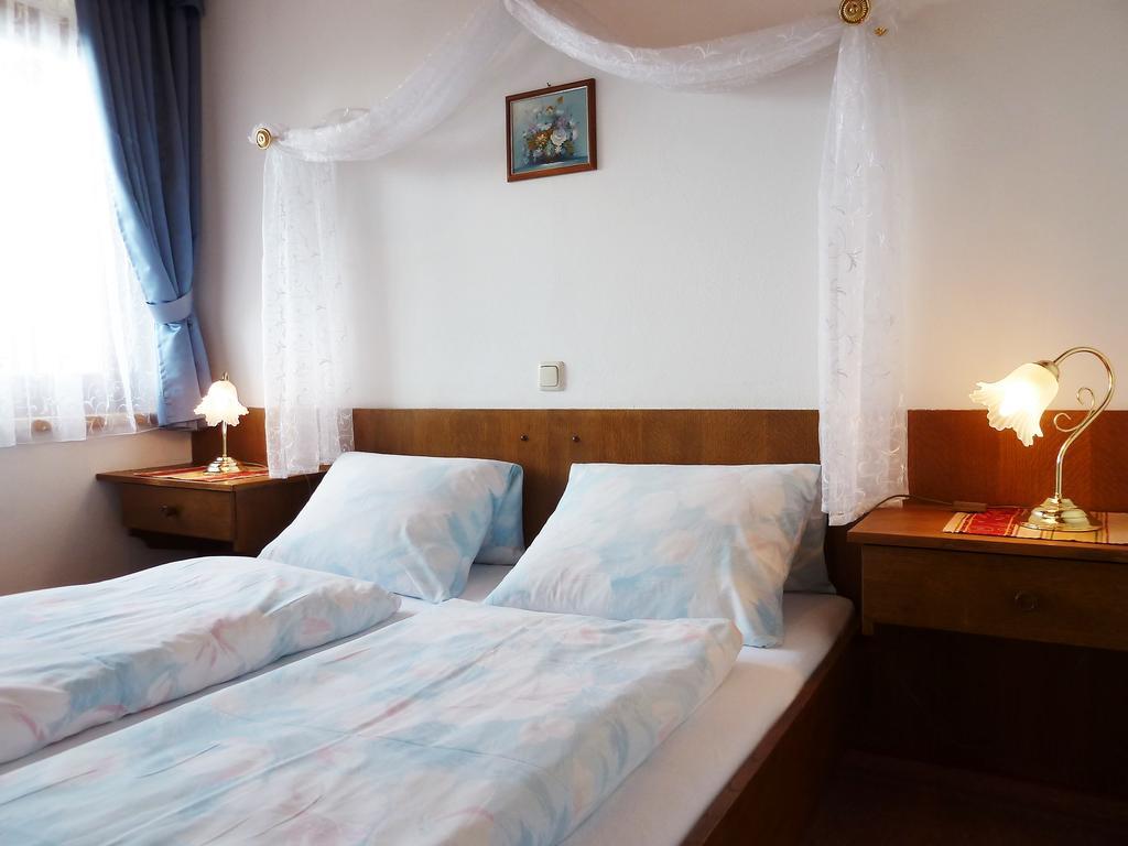 Haus Silvia Apartment เวอร์เฟนแวง ภายนอก รูปภาพ