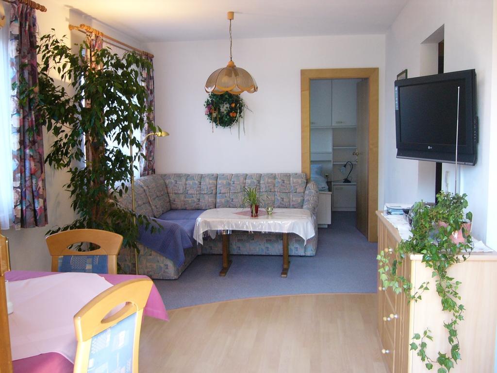 Haus Silvia Apartment เวอร์เฟนแวง ภายนอก รูปภาพ